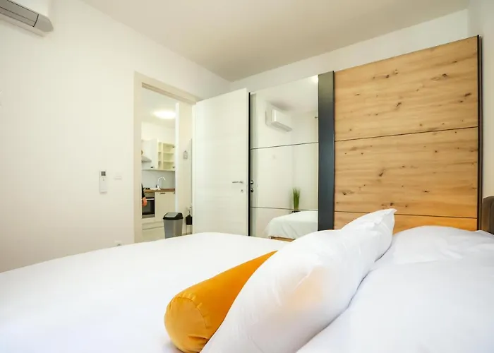 アパート Margarita